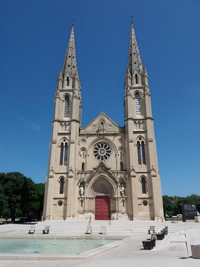 Le Duplex Studio Centre De Nimes Avec Clim Eksteriør bilde